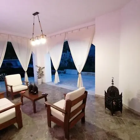 בית נופש Casa Diamante, A 50mt Dal Mare סנטה צזריה טרמה