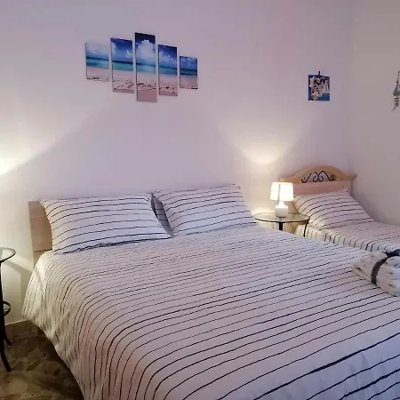 Casa Diamante, A 50mt Dal Mare בית נופש סנטה צזריה טרמה