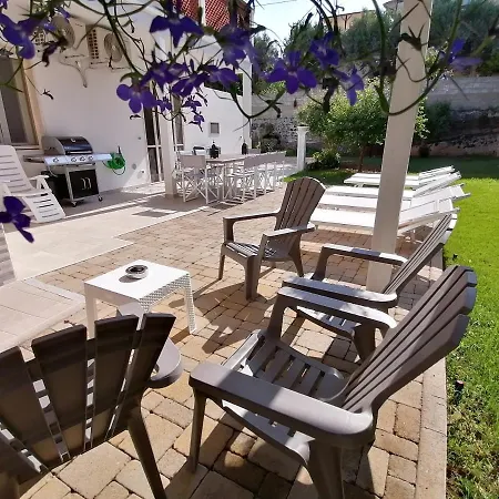 Casa Diamante, A 50mt Dal Mare בית נופש